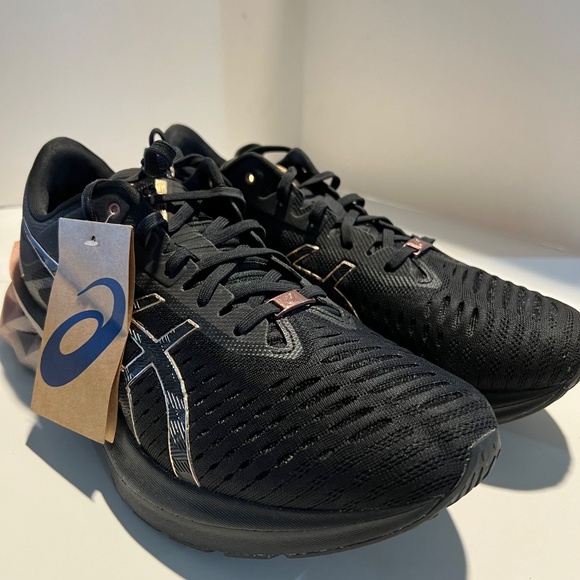 ASICS NOVABLAST Platinum Neutral Running Shoe - Picture 7 of 7